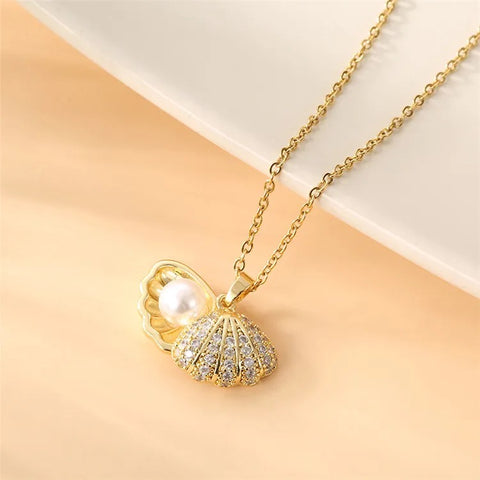 Viral Korean Shell Pearl Design Pendant Necklace (Trending Now 🔥)